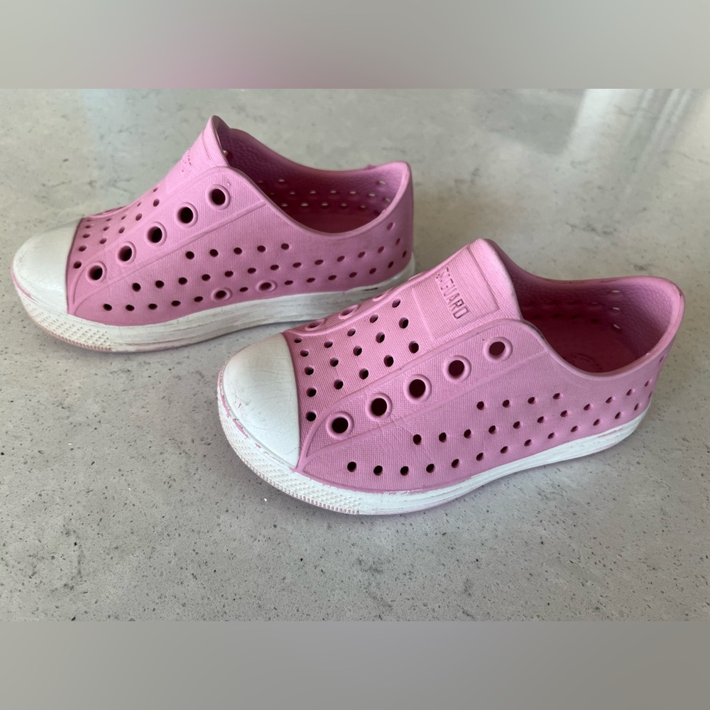Saguaro Kids Pink Perforated Water Shoes